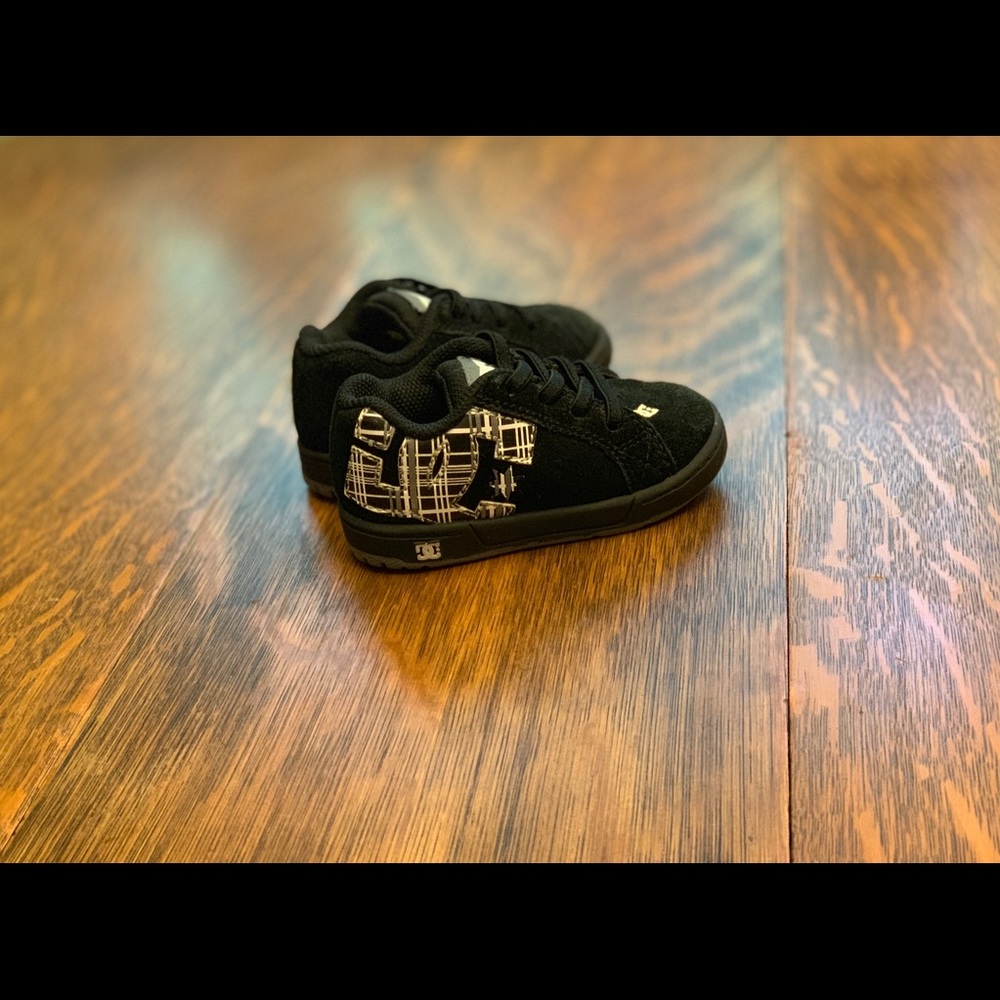 DC Shoes - Kid Size 5T